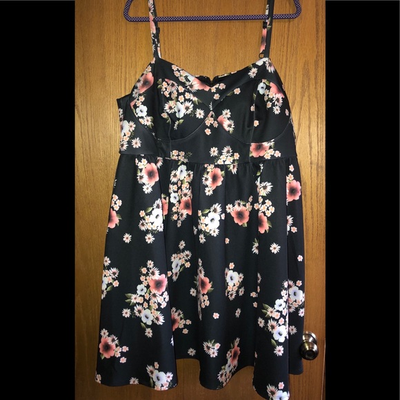 black skater dress size 22